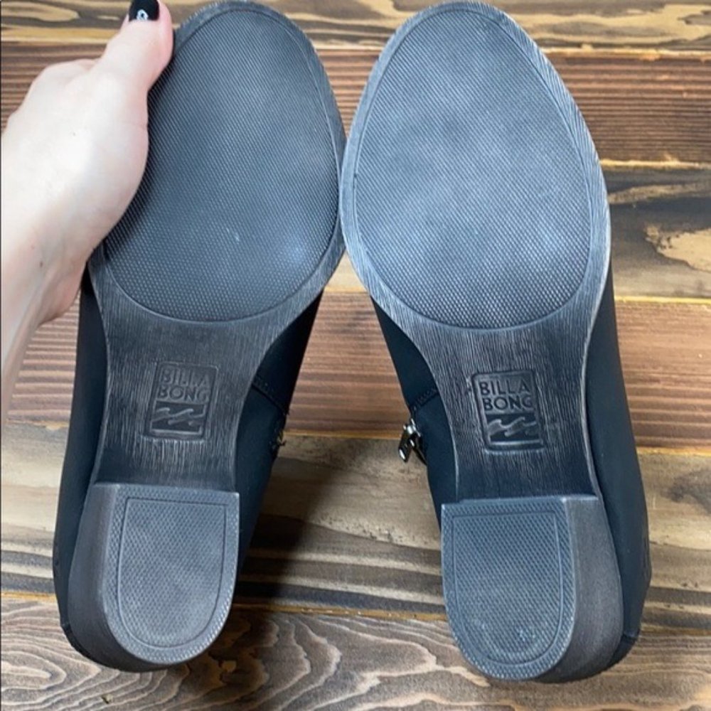 SOLD!! Billabong Black Leather Ankle Booties 9.5 - Picture 8 of 11